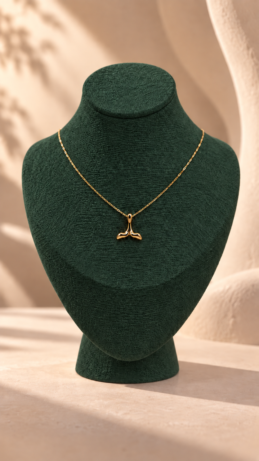 18K Solid Gold whale Necklease