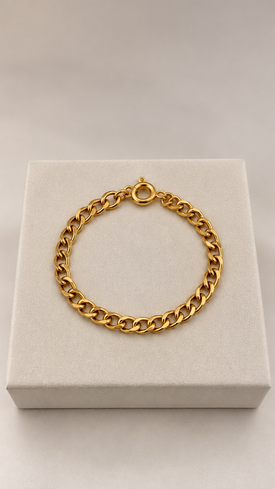 18K gold hollow bracelet