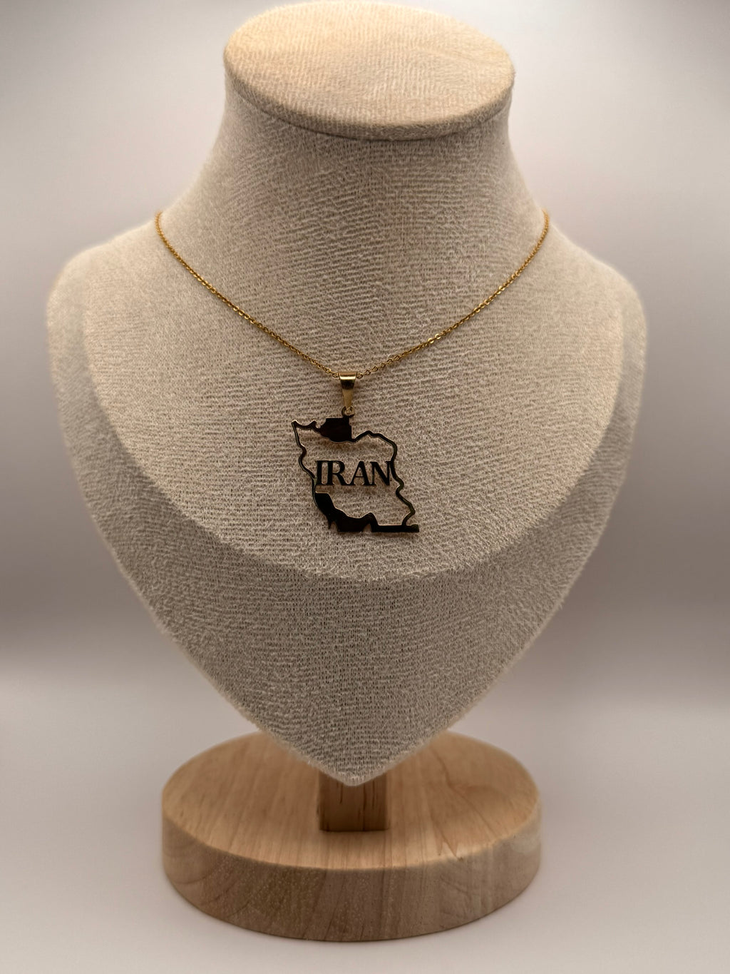 18K pure gold  pendant weight 1.9 gr