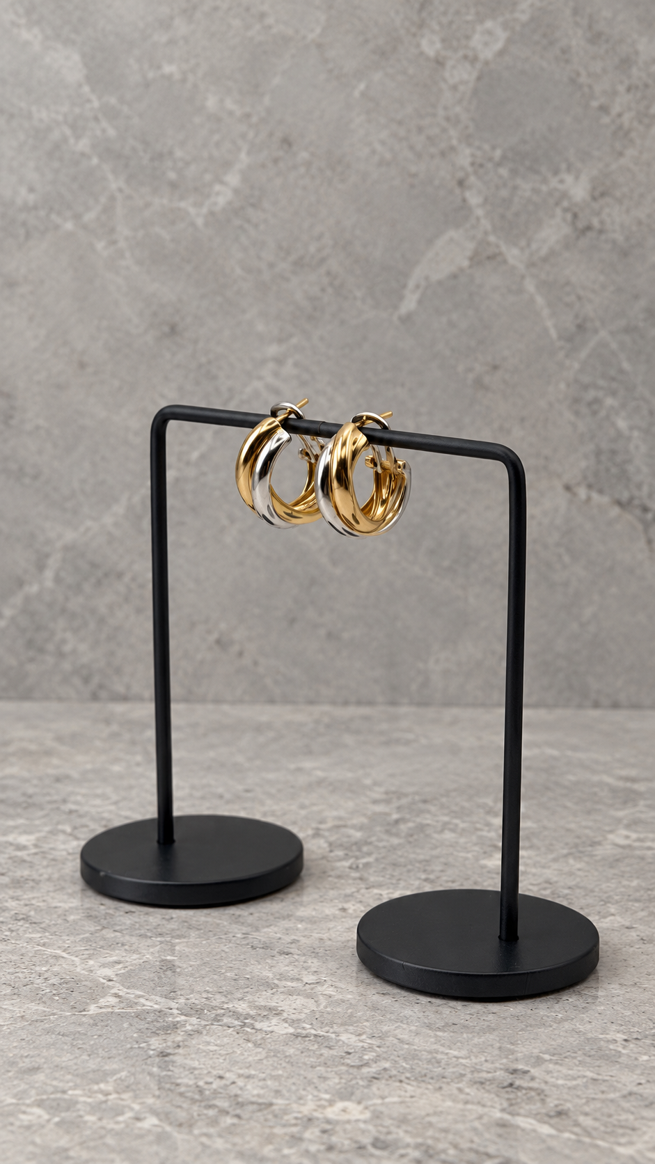 18K gold hoop earrings, size S